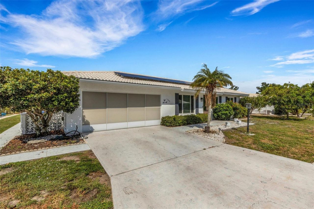 1306 Bottlebrush Drive, Bradenton, FL 34208 Photo