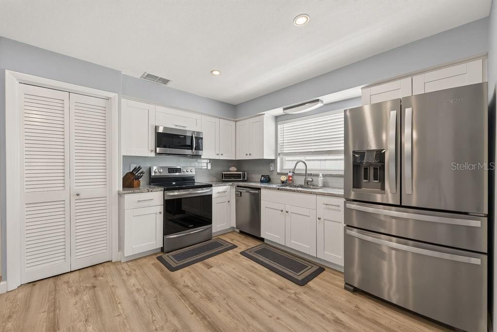 2159 Greenbriar Boulevard, Clearwater, FL 33763 Photo