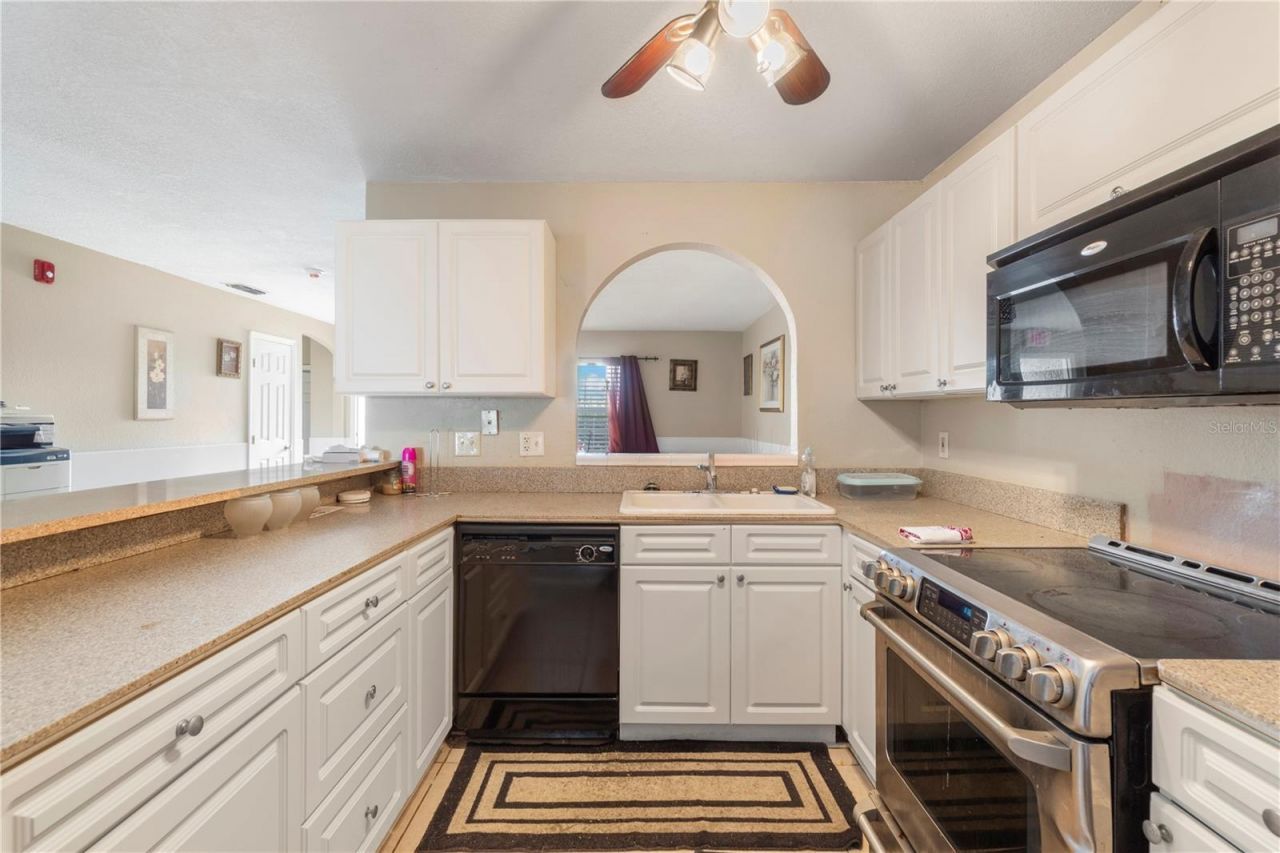 1029 Pine Ridge Circle , Brandon, FL 33511 Photo