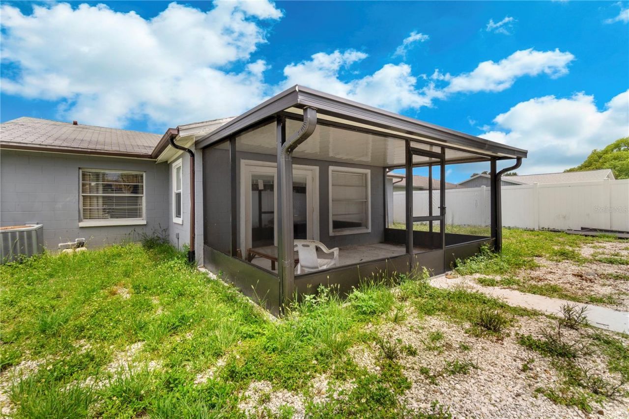 1029 Pine Ridge Circle , Brandon, FL 33511 Photo