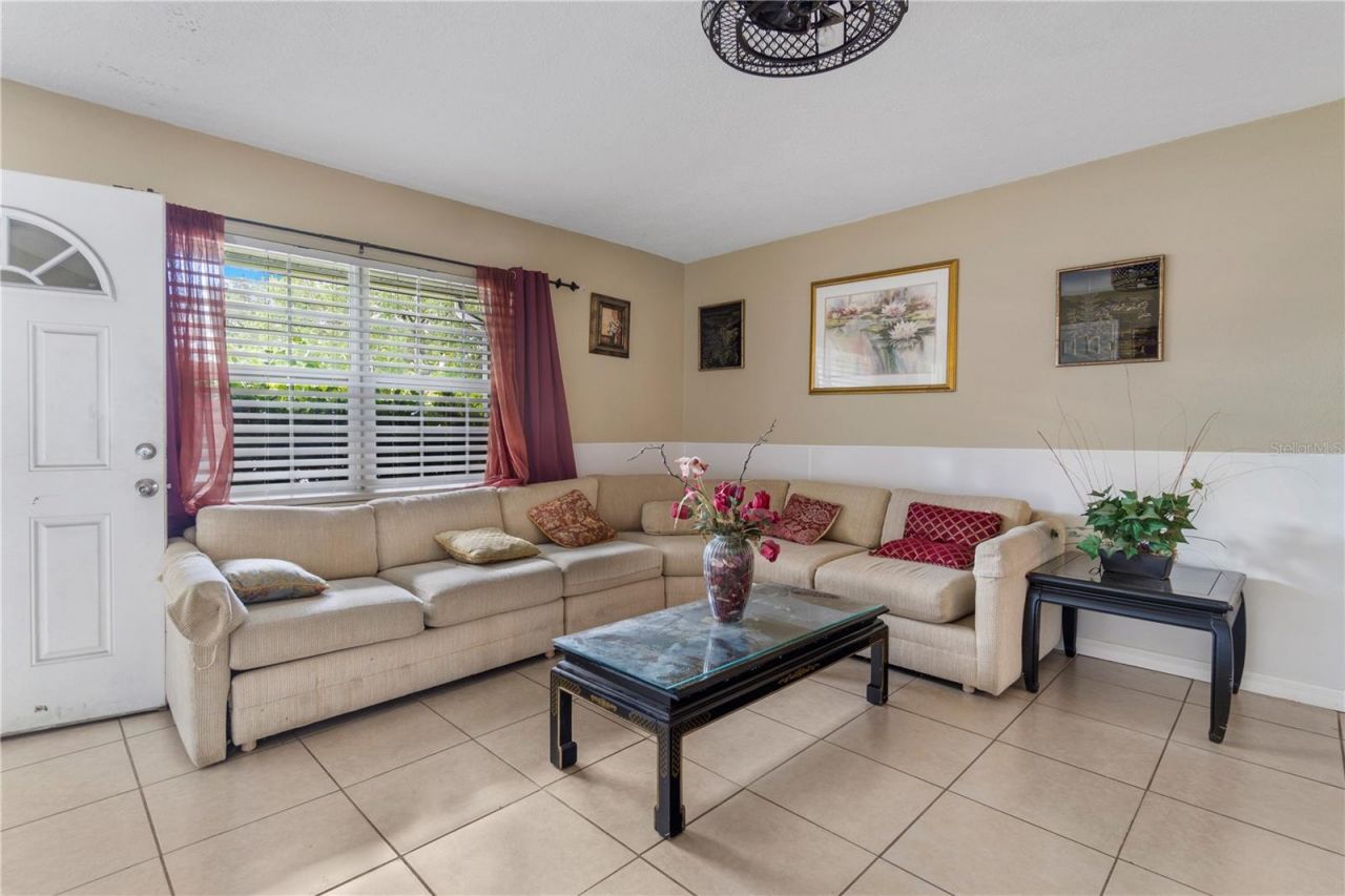 1029 Pine Ridge Circle , Brandon, FL 33511 Photo
