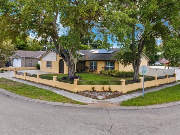 613 FOREST HILLS DRIVE , BRANDON, FL 33510