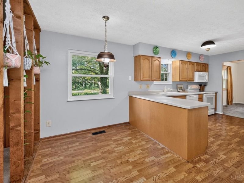621 Glensprings Drive, Springdale, OH 45246 Photo 20