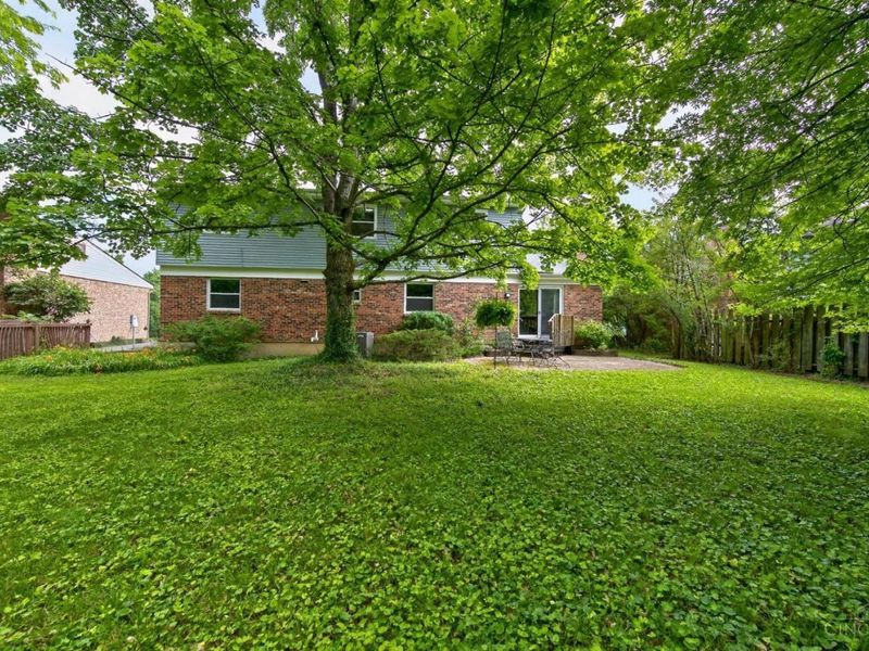 621 Glensprings Drive, Springdale, OH 45246 Photo 56