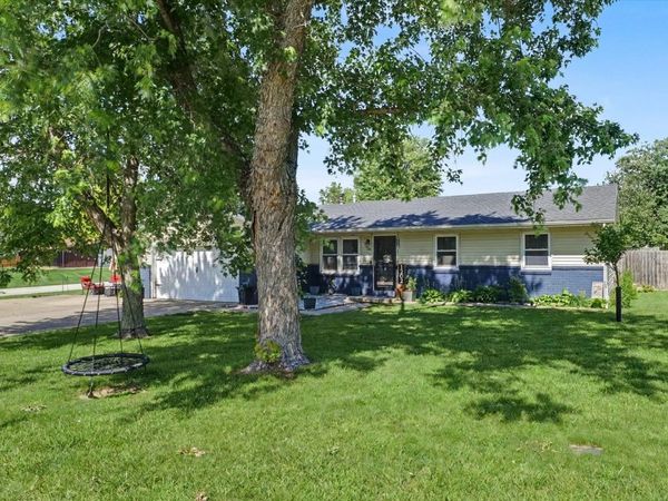 1202 Robin Road , Mahomet, IL 61853