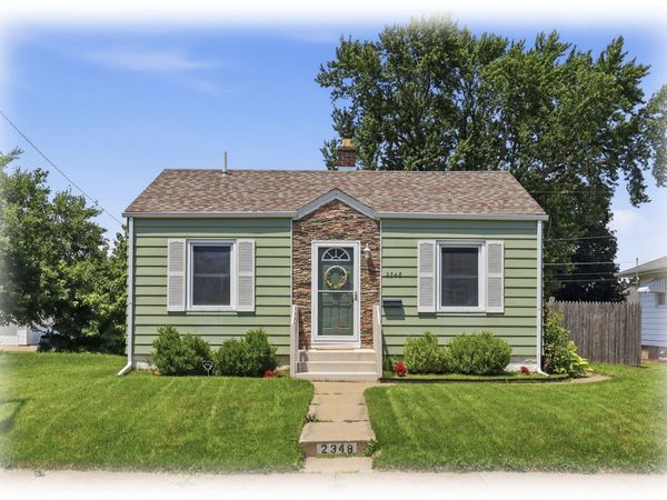 2348 W High Street, Davenport, IA 52804