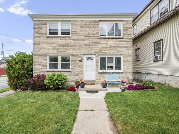 1334 Manitoba AVENUE, South Milwaukee, WI 53172
