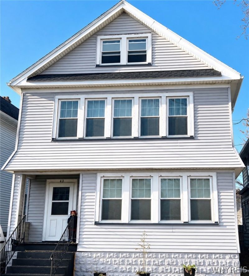 42 Edgewood Avenue, Buffalo, NY 14220 Main Photo