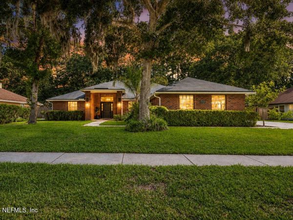 12513 GATELY OAKS Lane E, Jacksonville, FL 32225