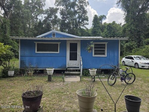 303 E KANSAS Street, Florahome, FL 32140
