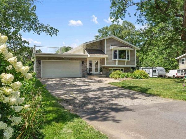 2321 Gold Drive, Fitchburg, WI 53711