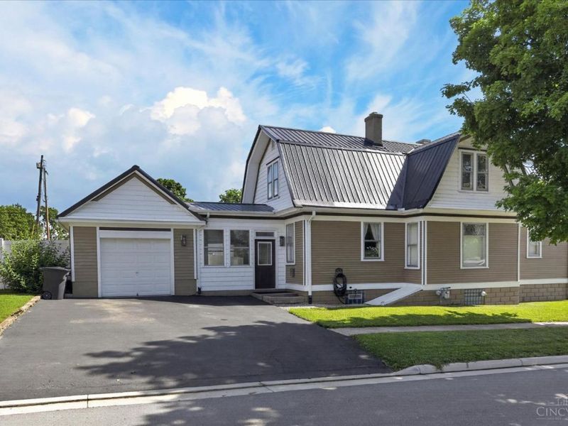 235 East Street S, Hillsboro, OH 45133 Photo 3