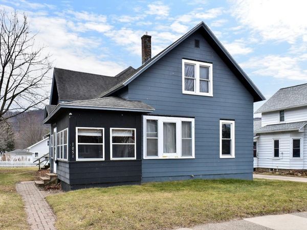 1051 W King Street , Winona, MN 55987