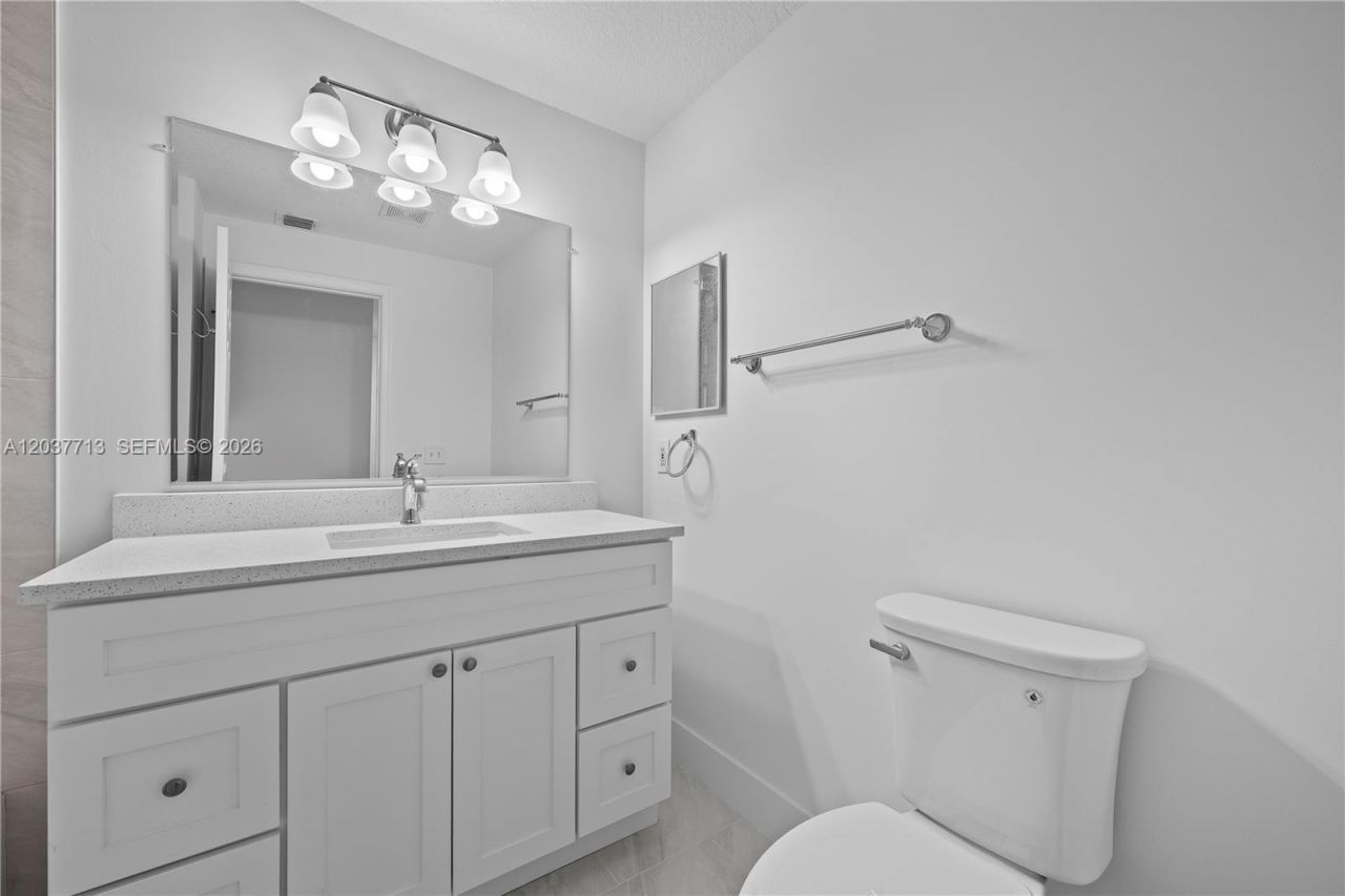 4823 Chancellor Dr , Unit 22, Jupiter, FL 33458 Photo