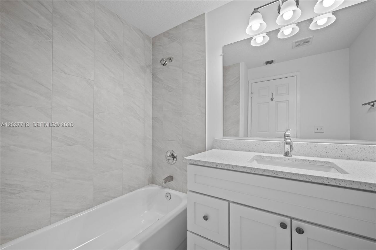 4823 Chancellor Dr , Unit 22, Jupiter, FL 33458 Photo