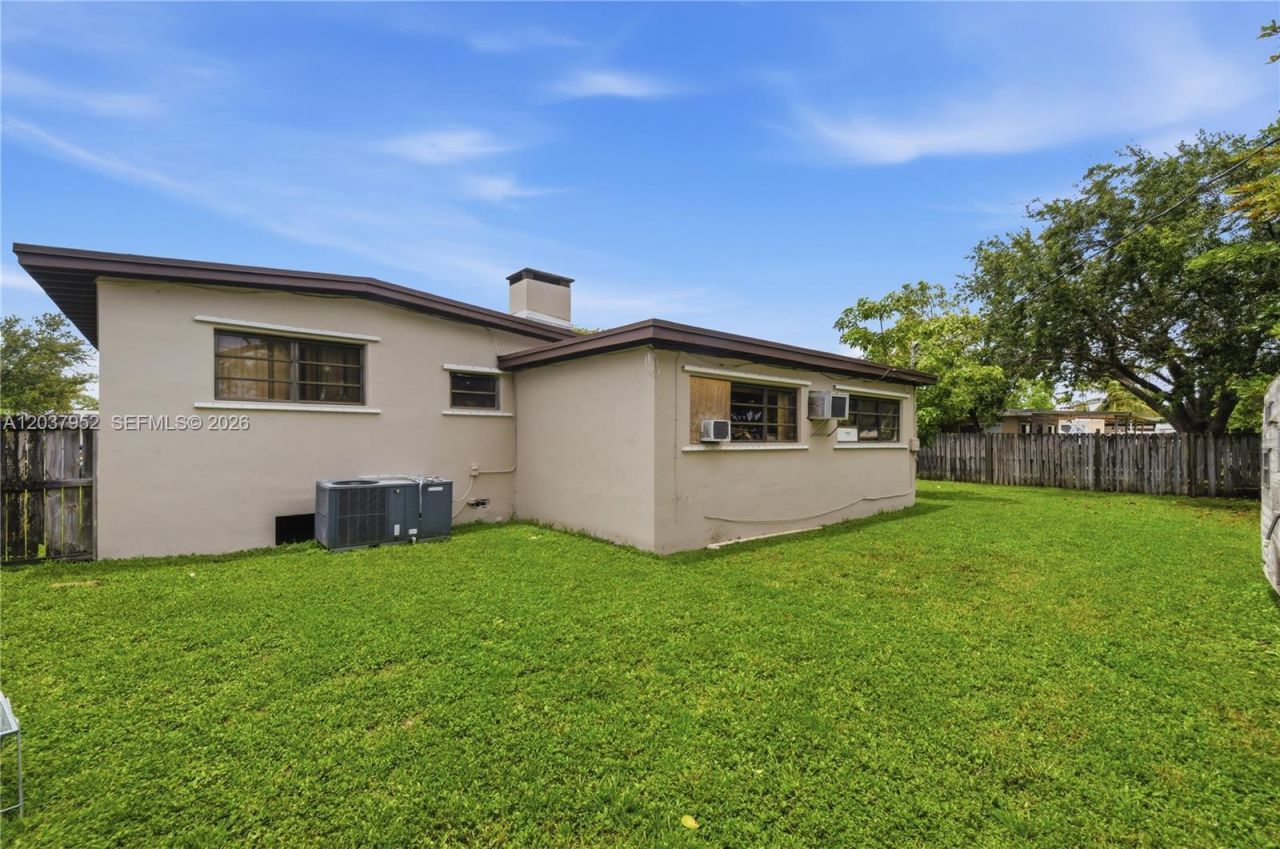 20525 Jacaranda Rd , Cutler Bay, FL 33189 Photo