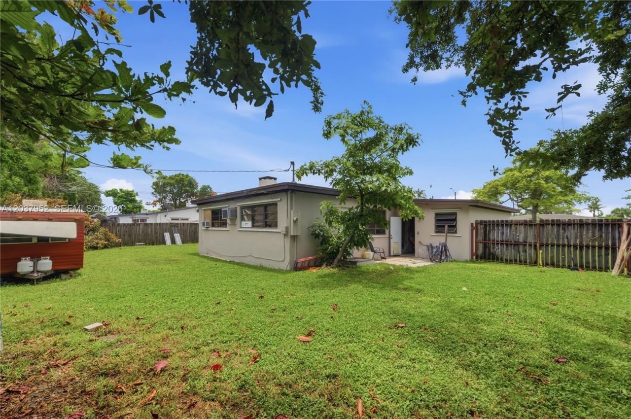 20525 Jacaranda Rd , Cutler Bay, FL 33189 Photo