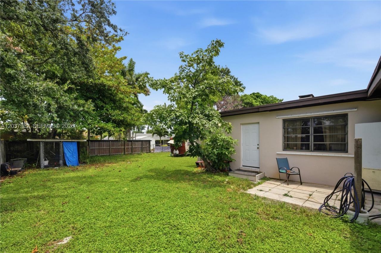 20525 Jacaranda Rd , Cutler Bay, FL 33189 Photo
