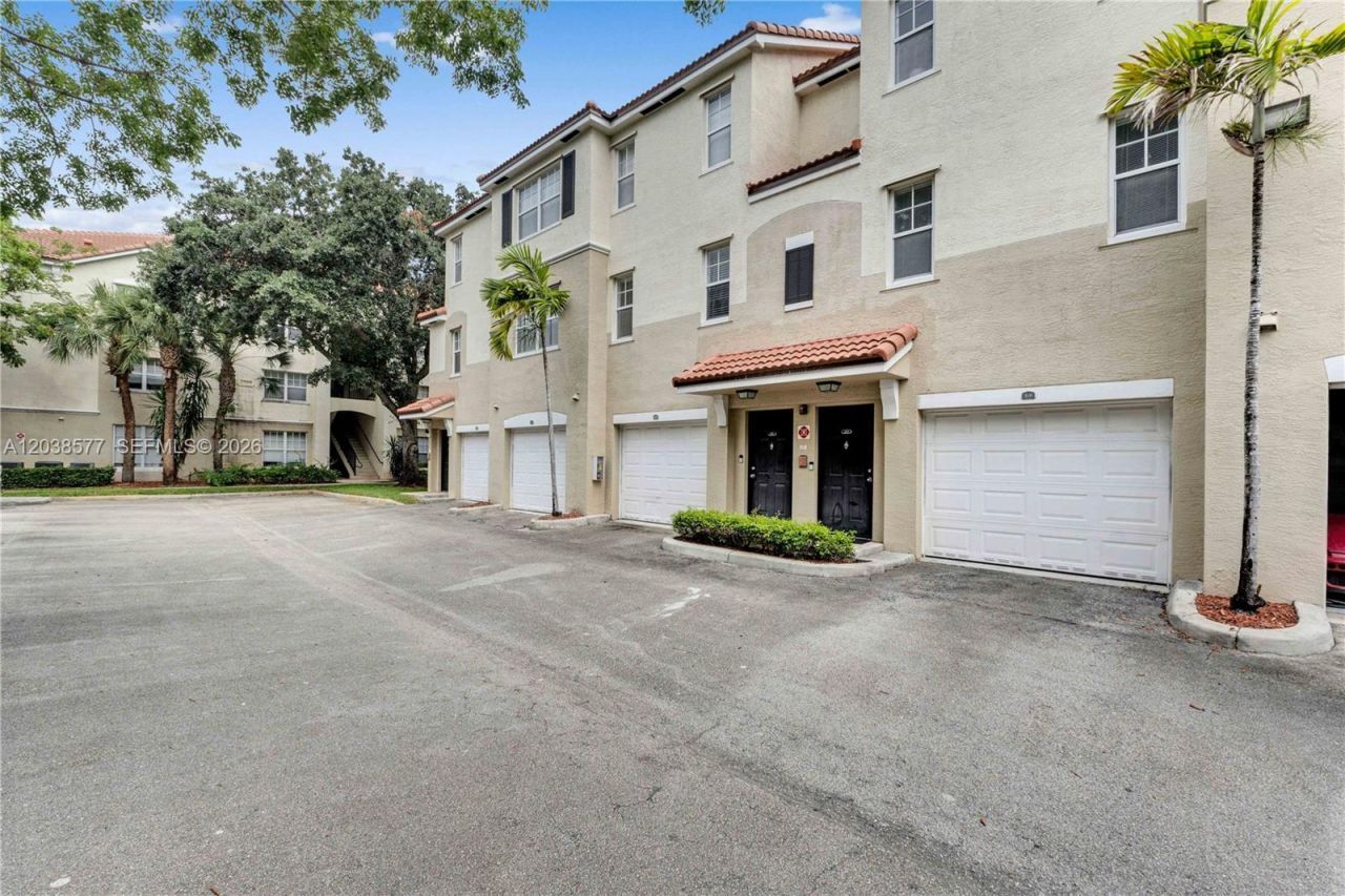 5880 W Sample Rd , Unit 203, Coral Springs, FL 33067 Photo