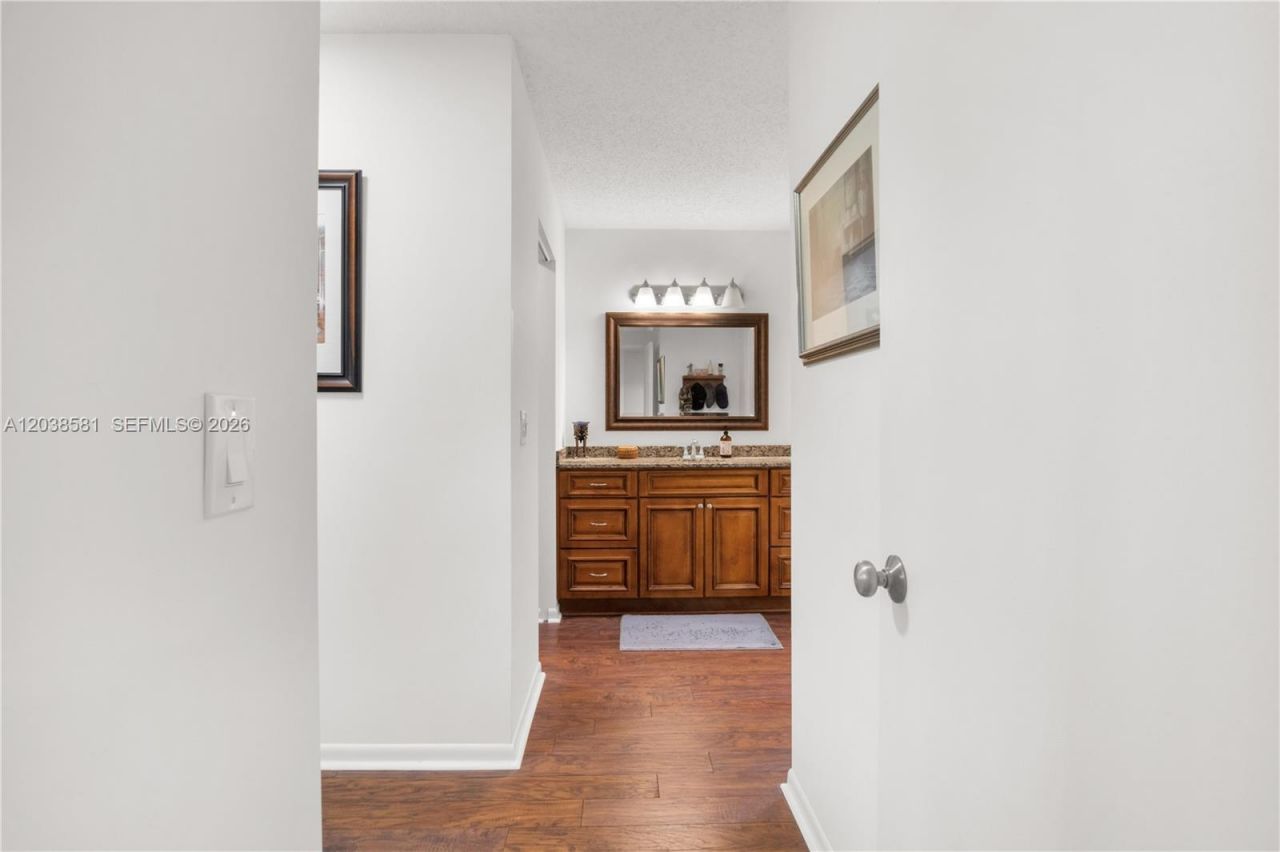 21650 Juego Cir , Unit 24H, Boca Raton, FL 33433 Photo