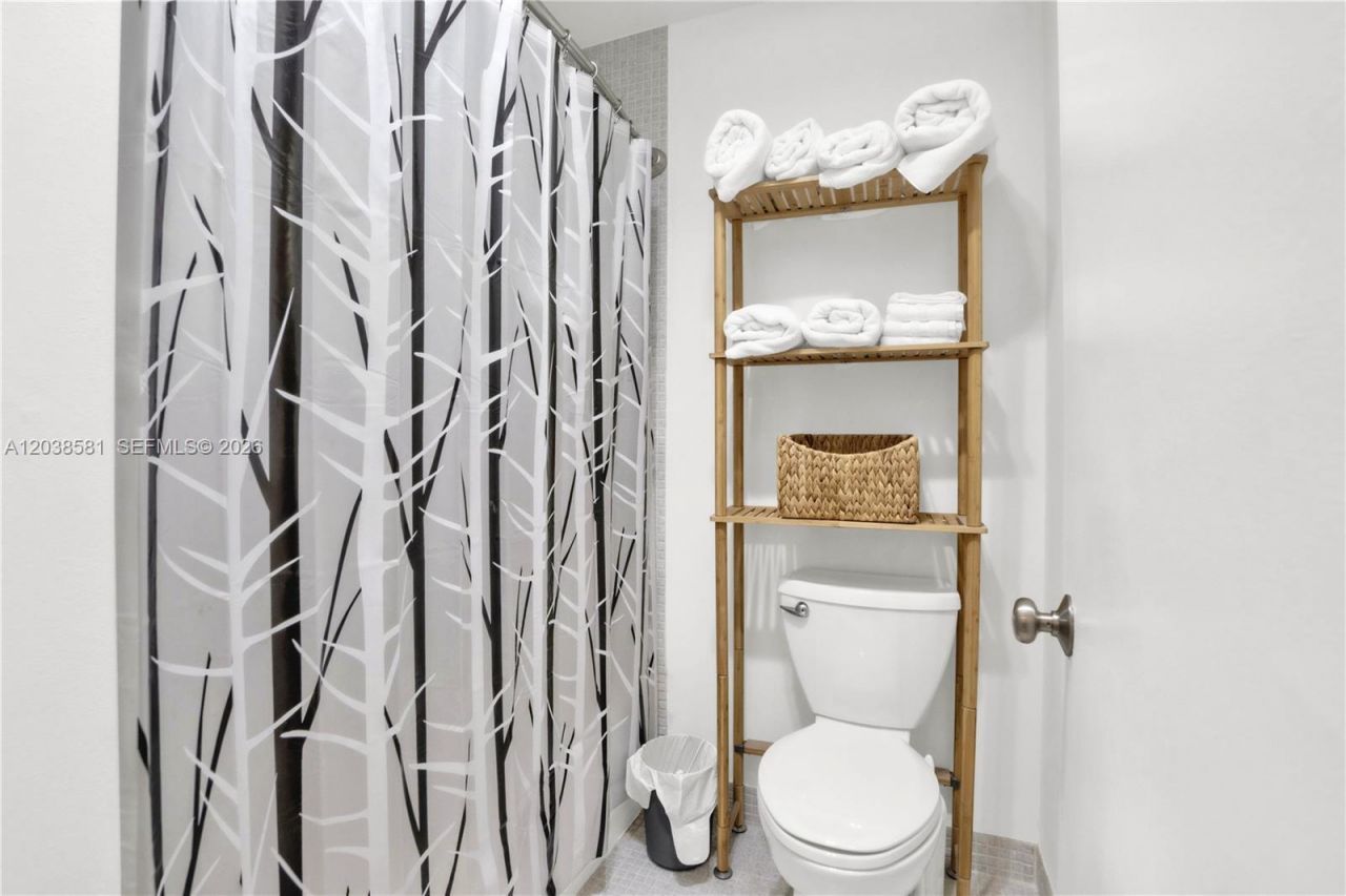 21650 Juego Cir , Unit 24H, Boca Raton, FL 33433 Photo