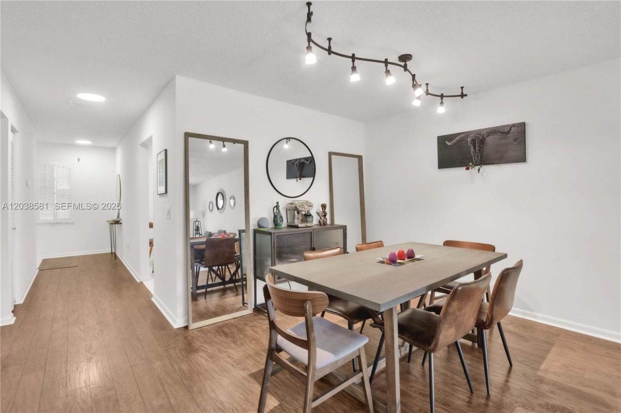 21650 Juego Cir , Unit 24H, Boca Raton, FL 33433 Photo