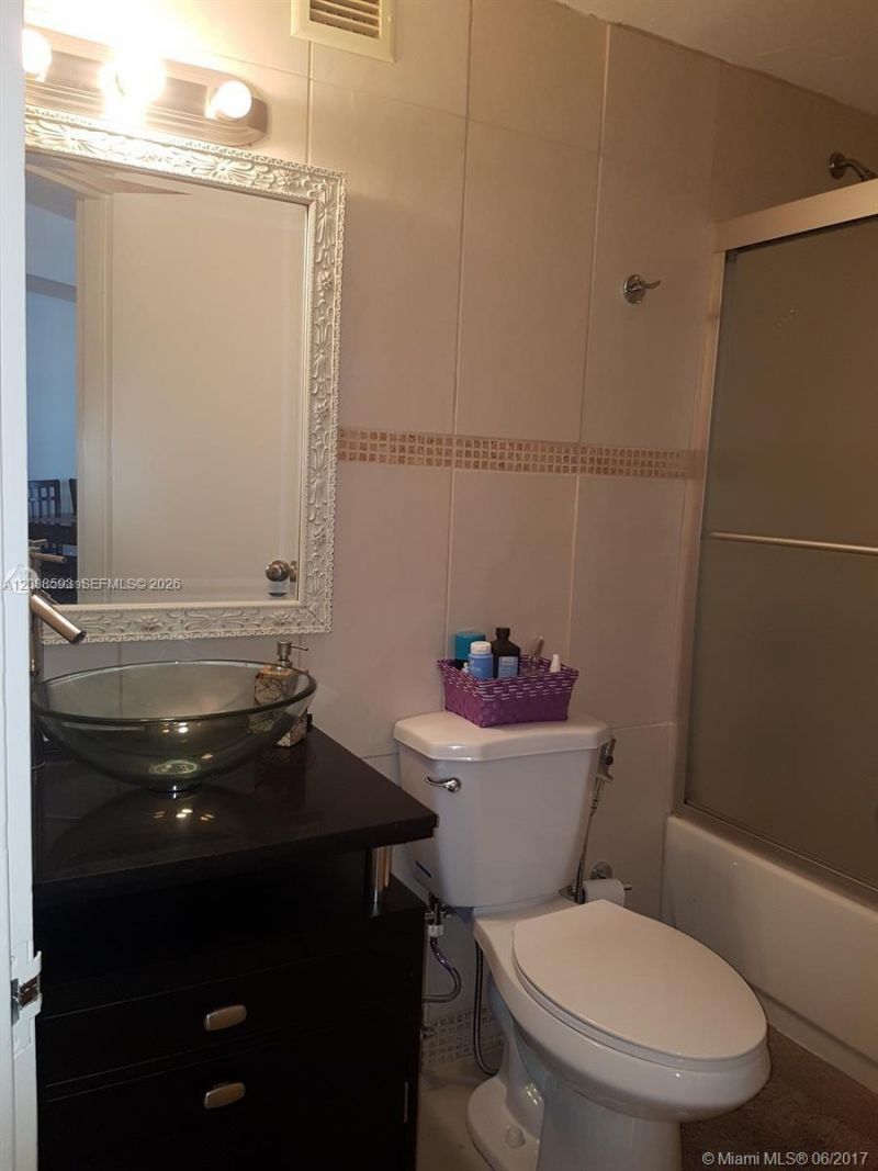 801 Brickell Bay Dr , Unit 765, Miami, FL 33131 Photo