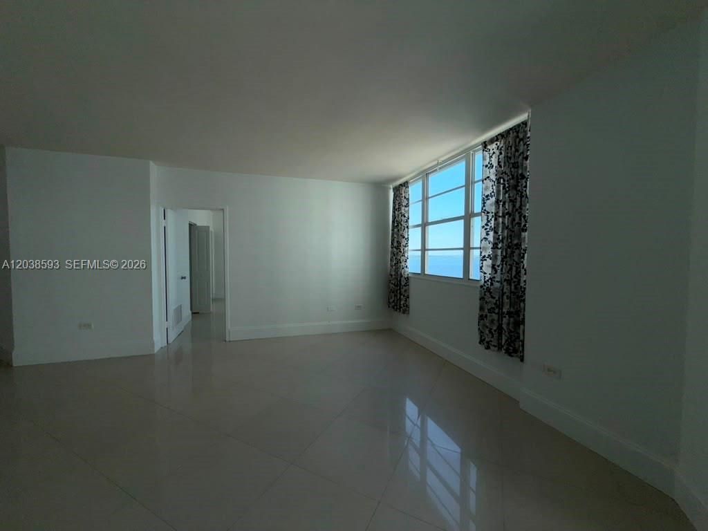 801 Brickell Bay Dr, Unit 765, Miami, FL 33131 Photo