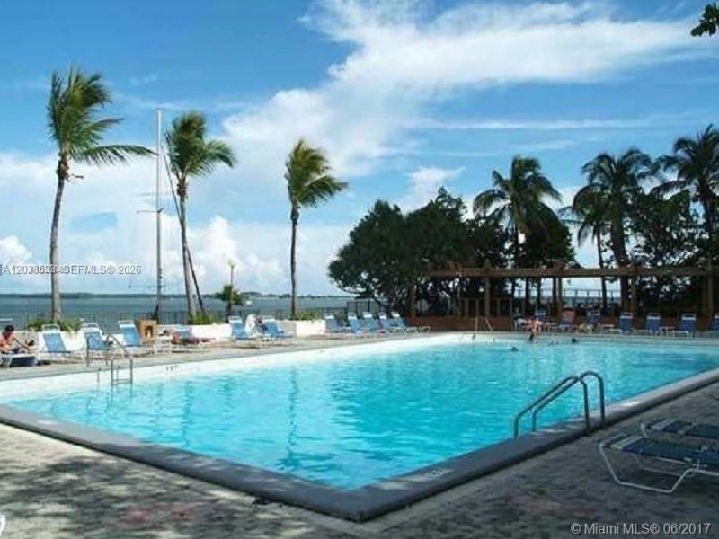 801 Brickell Bay Dr , Unit 765, Miami, FL 33131 Photo