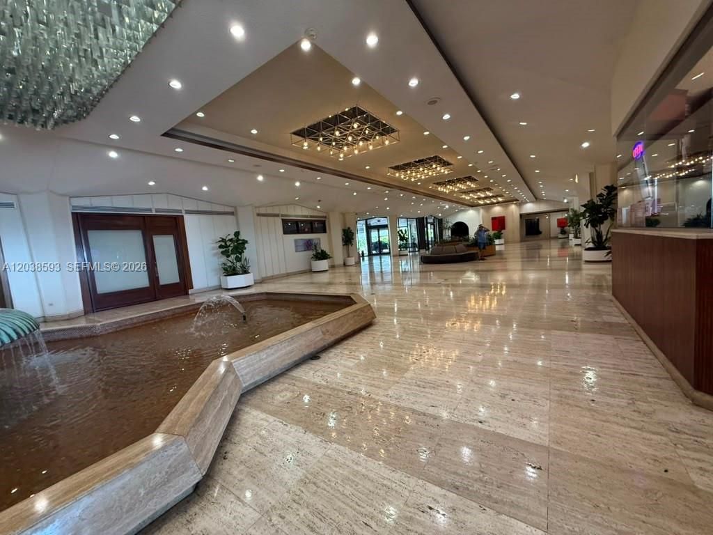 801 Brickell Bay Dr, Unit 765, Miami, FL 33131 Photo