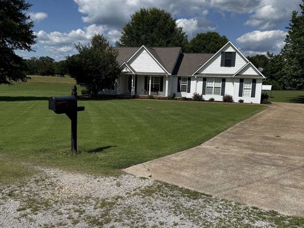 6 SUNBRIGHT CV, Henderson, TN 38340