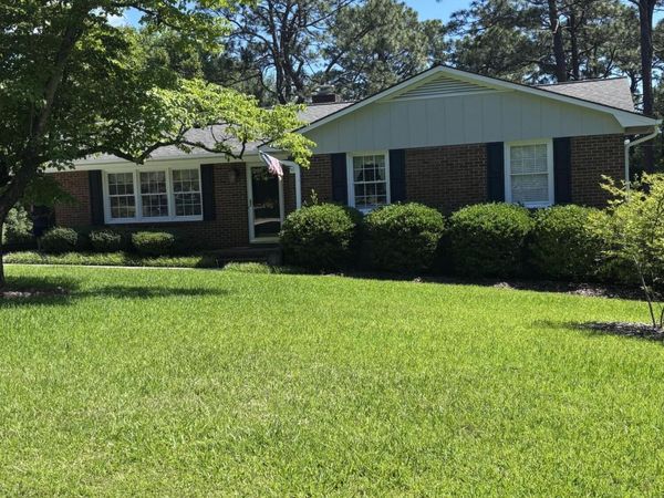402 Stacy Avenue , Hamlet, NC 28345