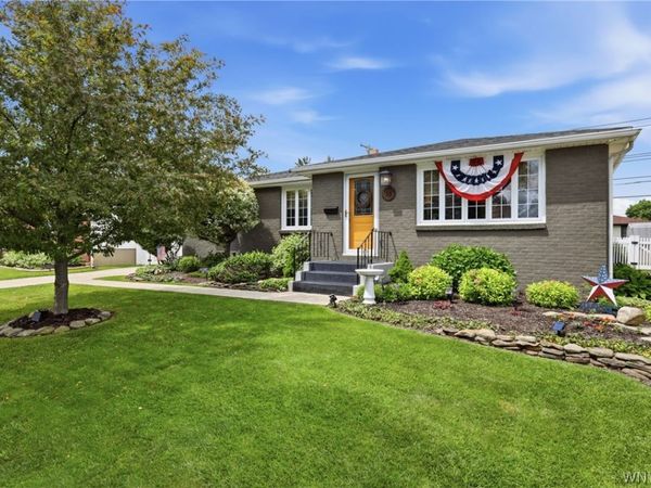 65 Leni Lane , Buffalo, NY 14225