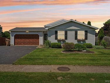 92 Woodgate Drive, Buffalo, NY 14227