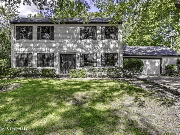 121 N Central Avenue, Ridgeland, MS 39157