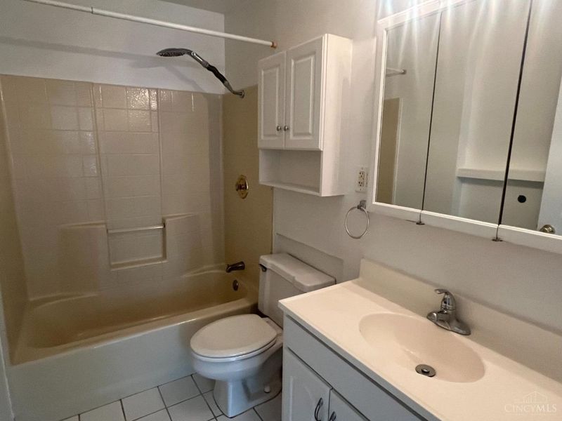 4058 Belfast Avenue, Sycamore Township, OH 45236 Photo 14