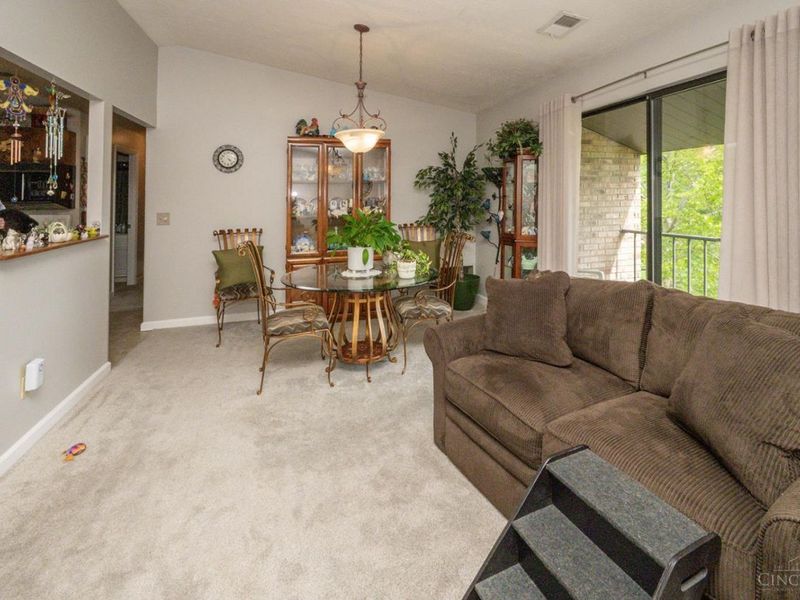 , Unit 10, Pierce Twp, OH 45255 Photo 3