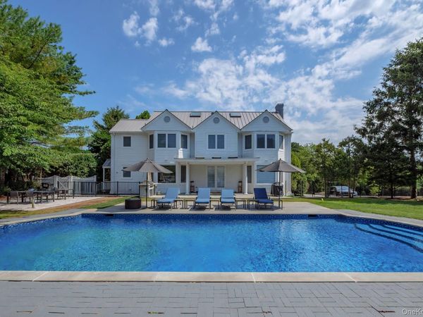 131 Flying Point Road , Southampton, NY 11968
