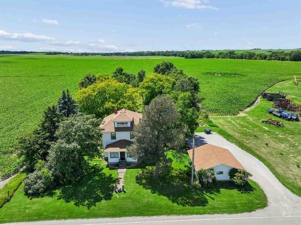 1801 G Avenue, Ladora, IA 52251