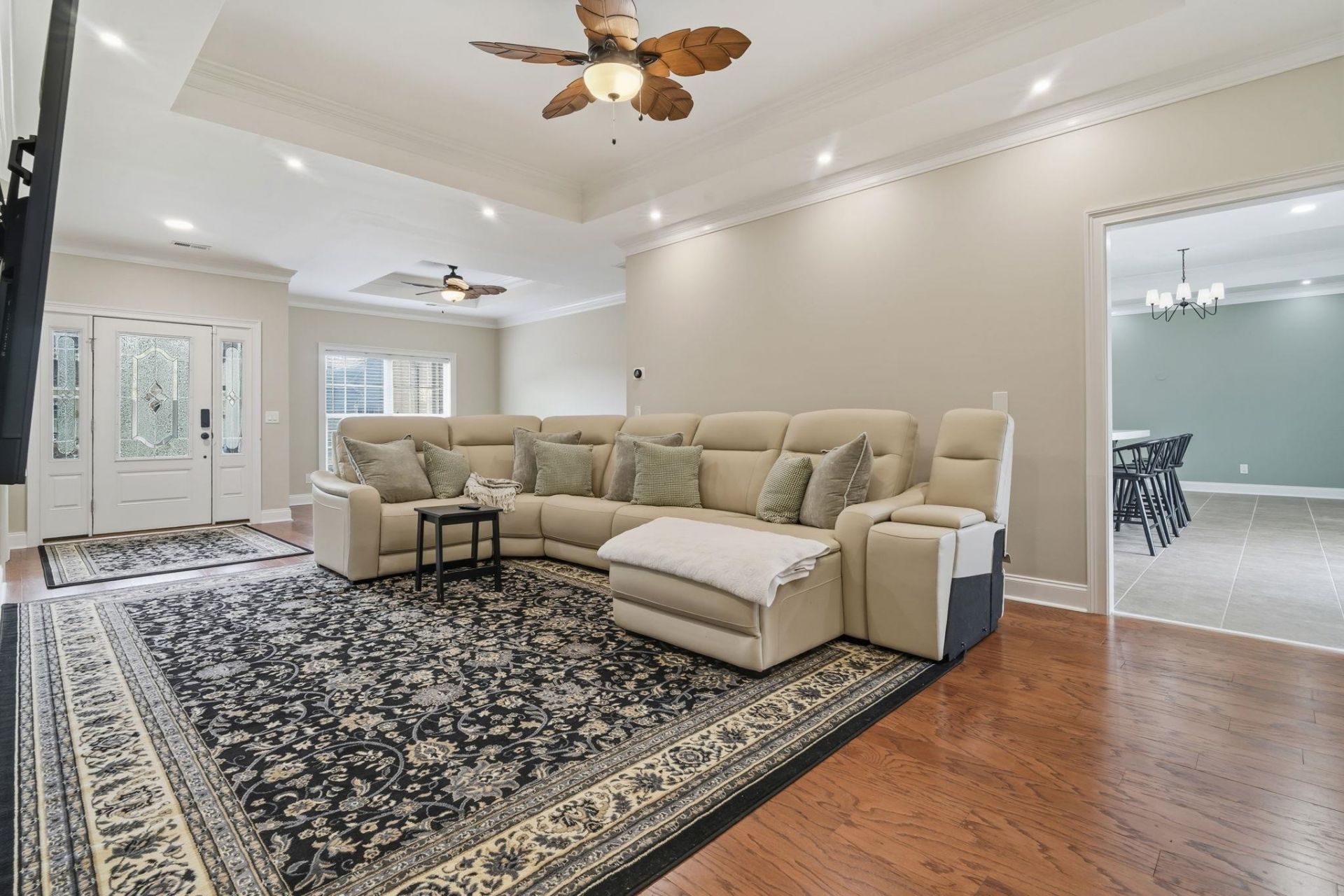 1101 Shire Way Photo 10