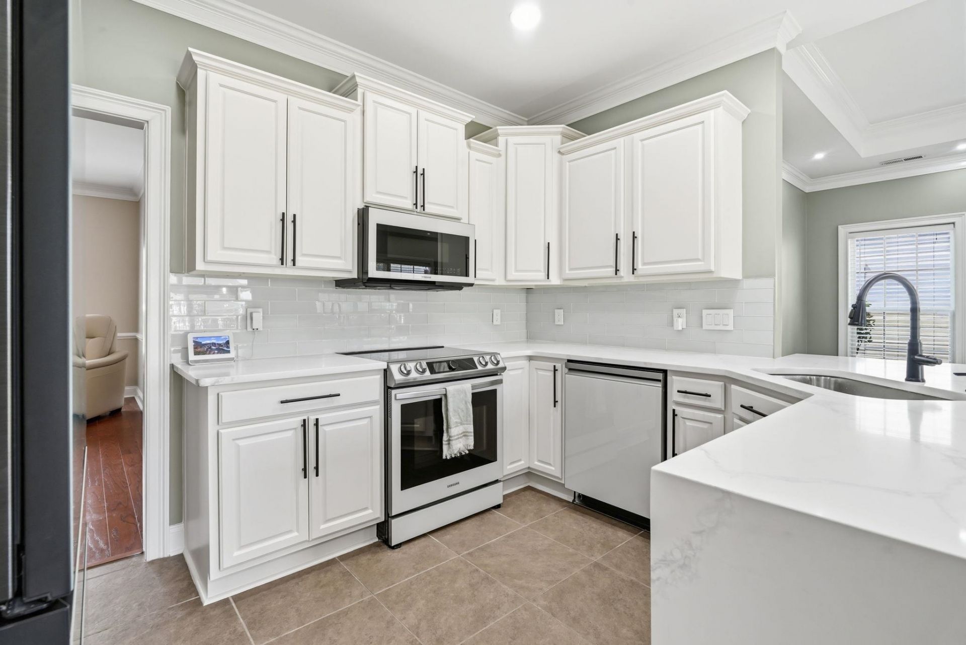 1101 Shire Way Photo 25