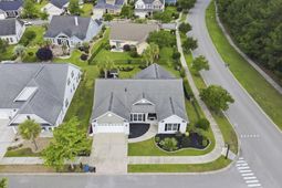 1101 Shire Way photo 4