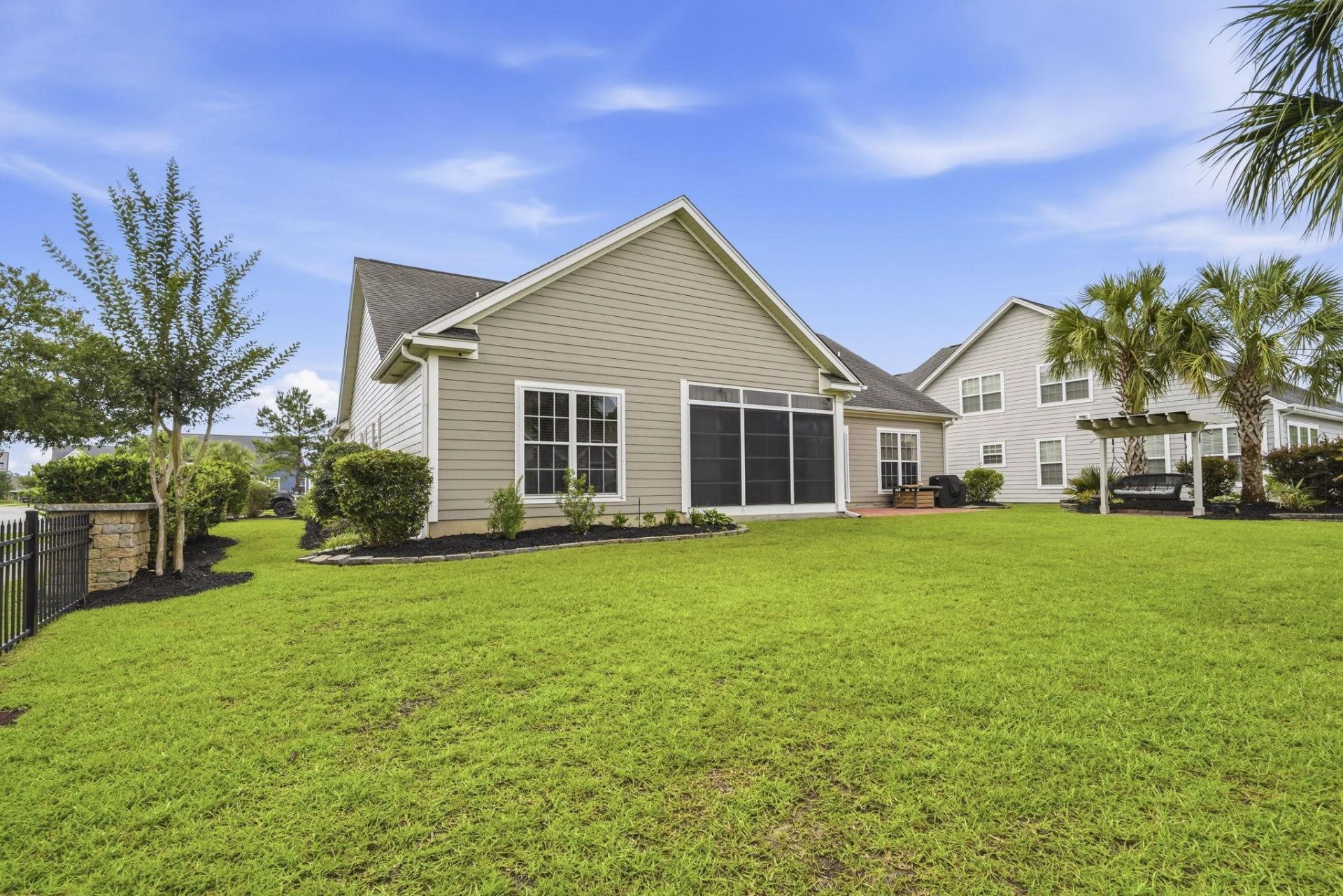1101 Shire Way Photo 41