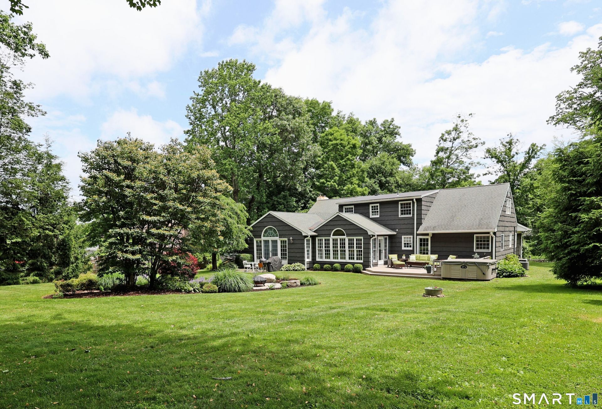 41 Nutmeg, Ridgefield, CT 06877 Main Photo