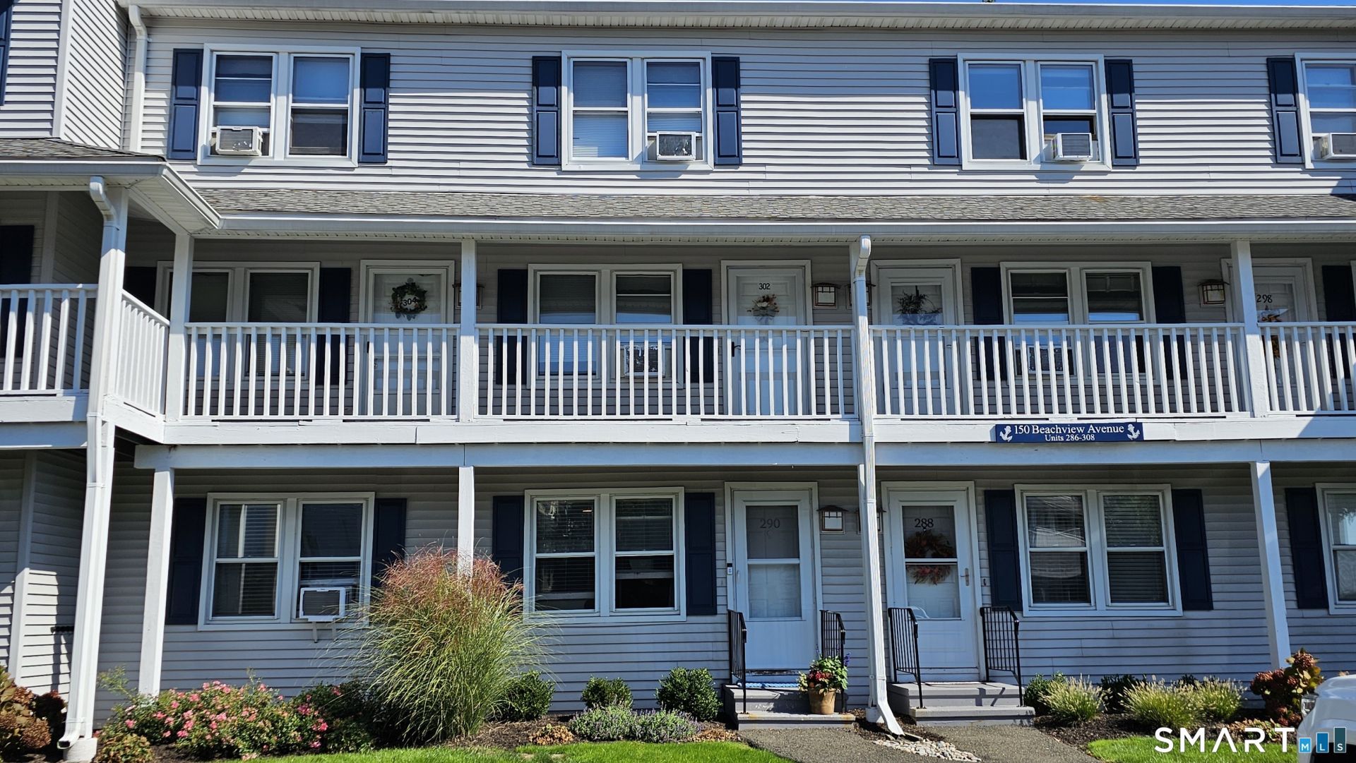 150 Beachview, Unit 290, Bridgeport, CT 06605 Main Photo