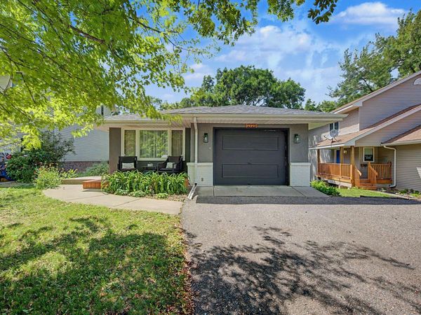 2725 Parkview Boulevard, Robbinsdale, MN 55422