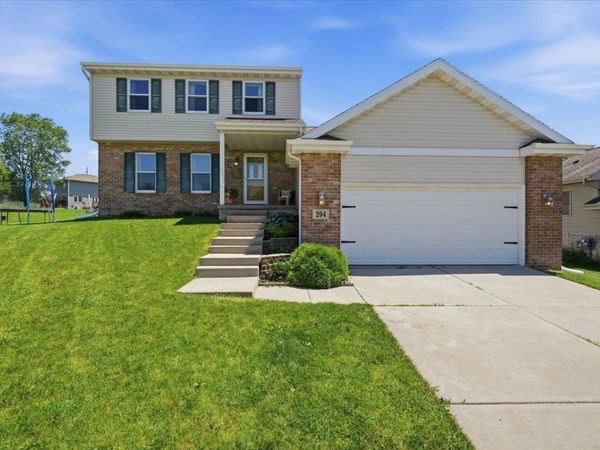 204 Temple Court, Mount Horeb, WI 53572