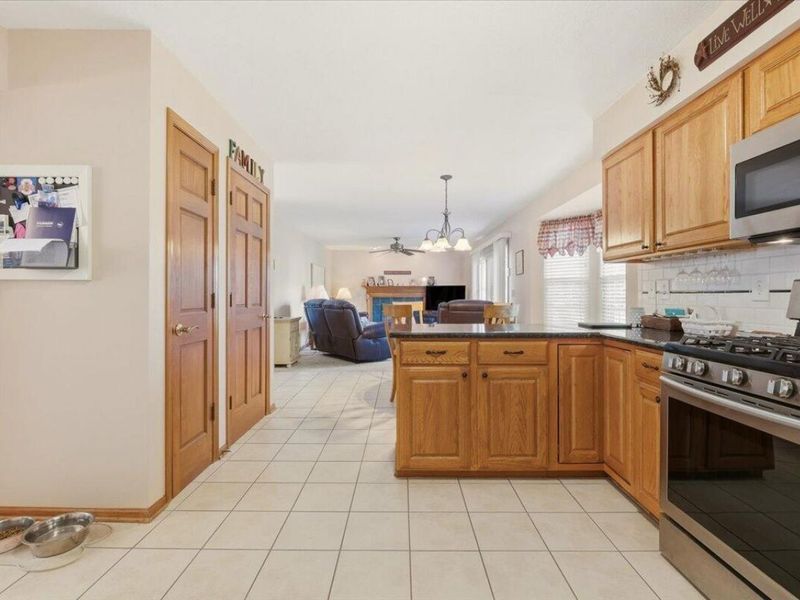 1324 Cottonwood Drive , Lewis Center, OH 43035 Photo 14