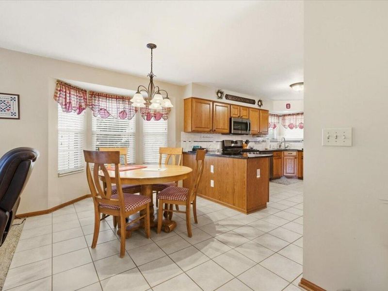 1324 Cottonwood Drive , Lewis Center, OH 43035 Photo 16