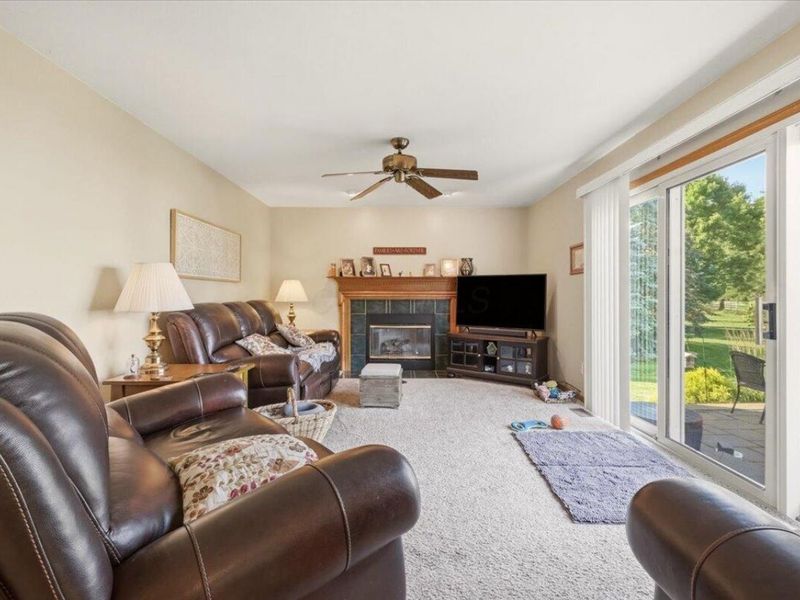 1324 Cottonwood Drive , Lewis Center, OH 43035 Photo 18
